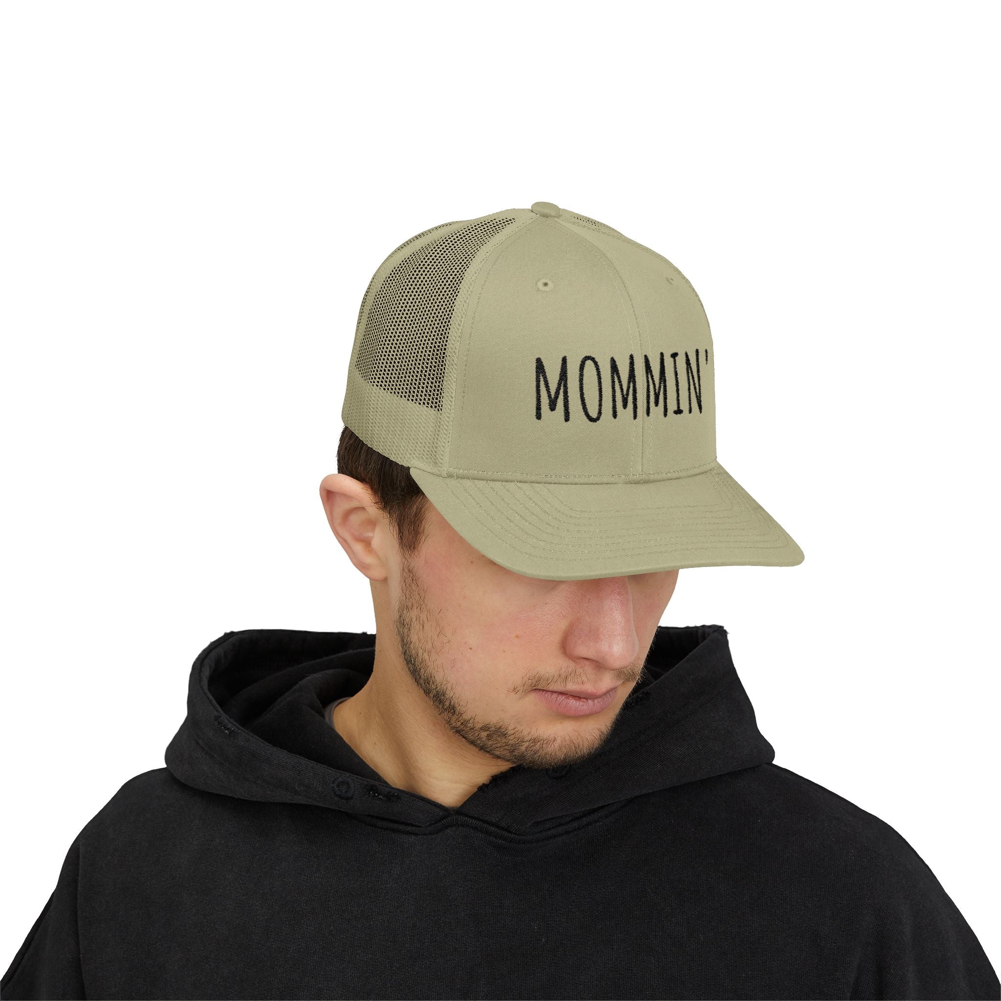 Mommin' Snapback Trucker Cap — Casual Mom Hat for Everyday Wear