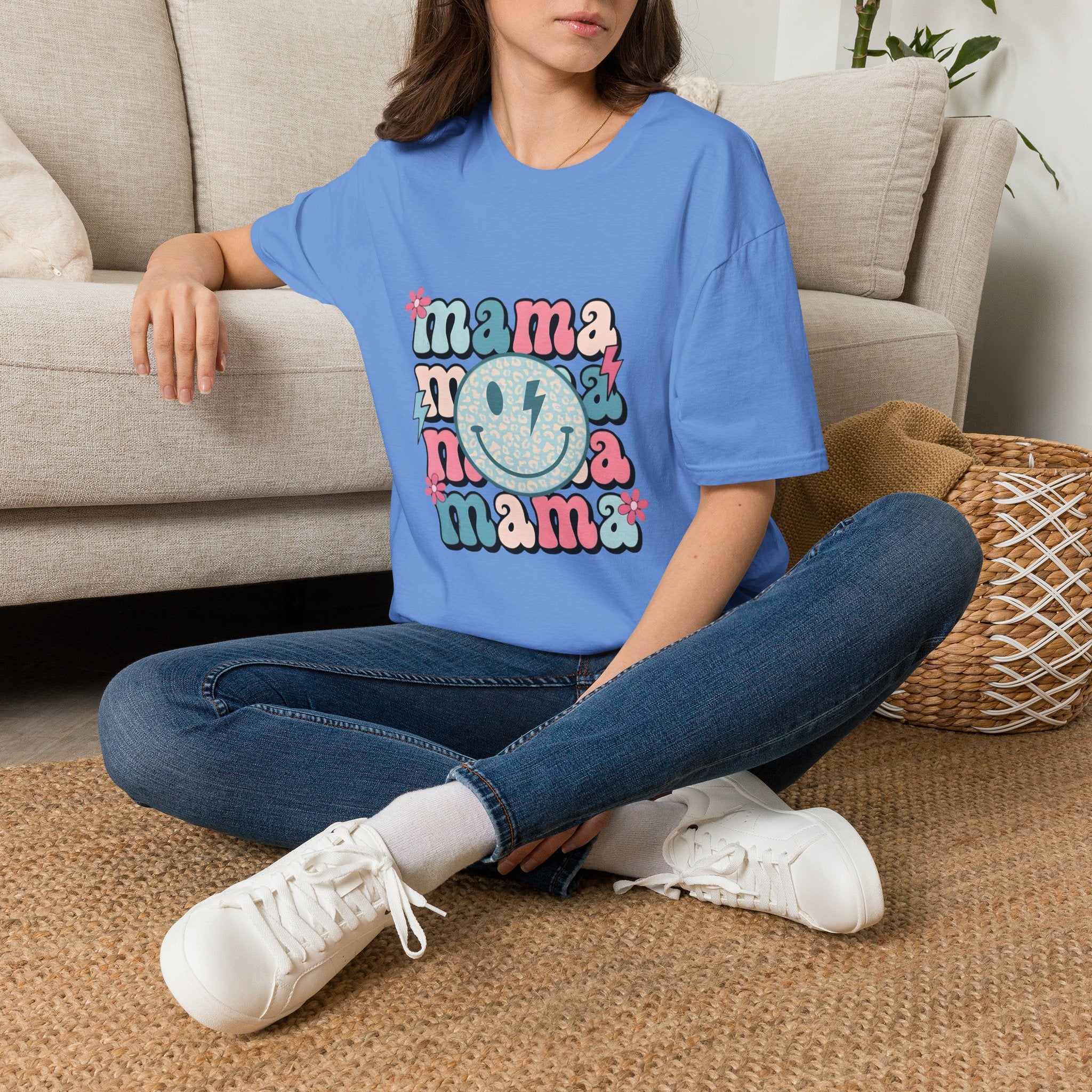 Mama Smile Graphic T-Shirt — Retro Boho 'mama' Design for Mothers, Mother's Day Gift